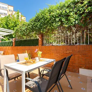  Apartamento Wintowinrentals Close To The Beach, Private Terrace & Parking